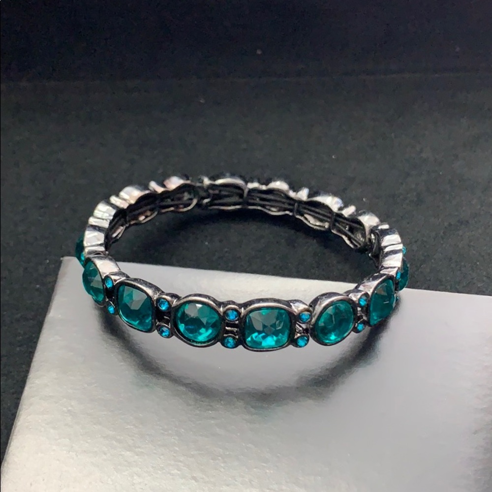 Birthstone color expansion bracelet